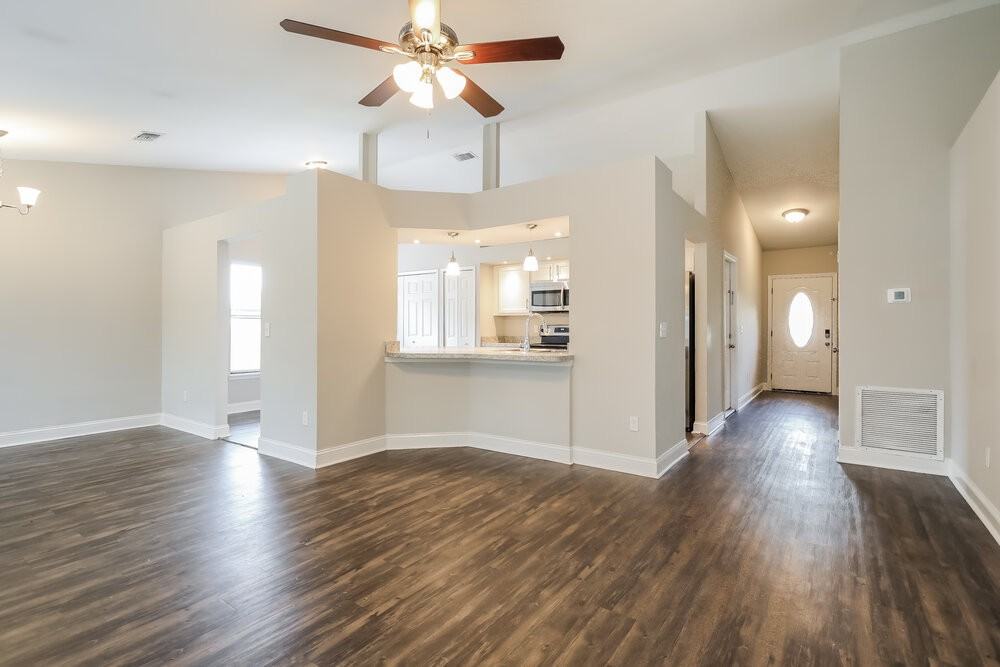 7843 Collins Ridge Blvd E - Photo 6 of 16