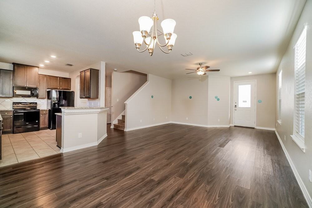 3952 Gentle Mdw - Photo 7 of 17