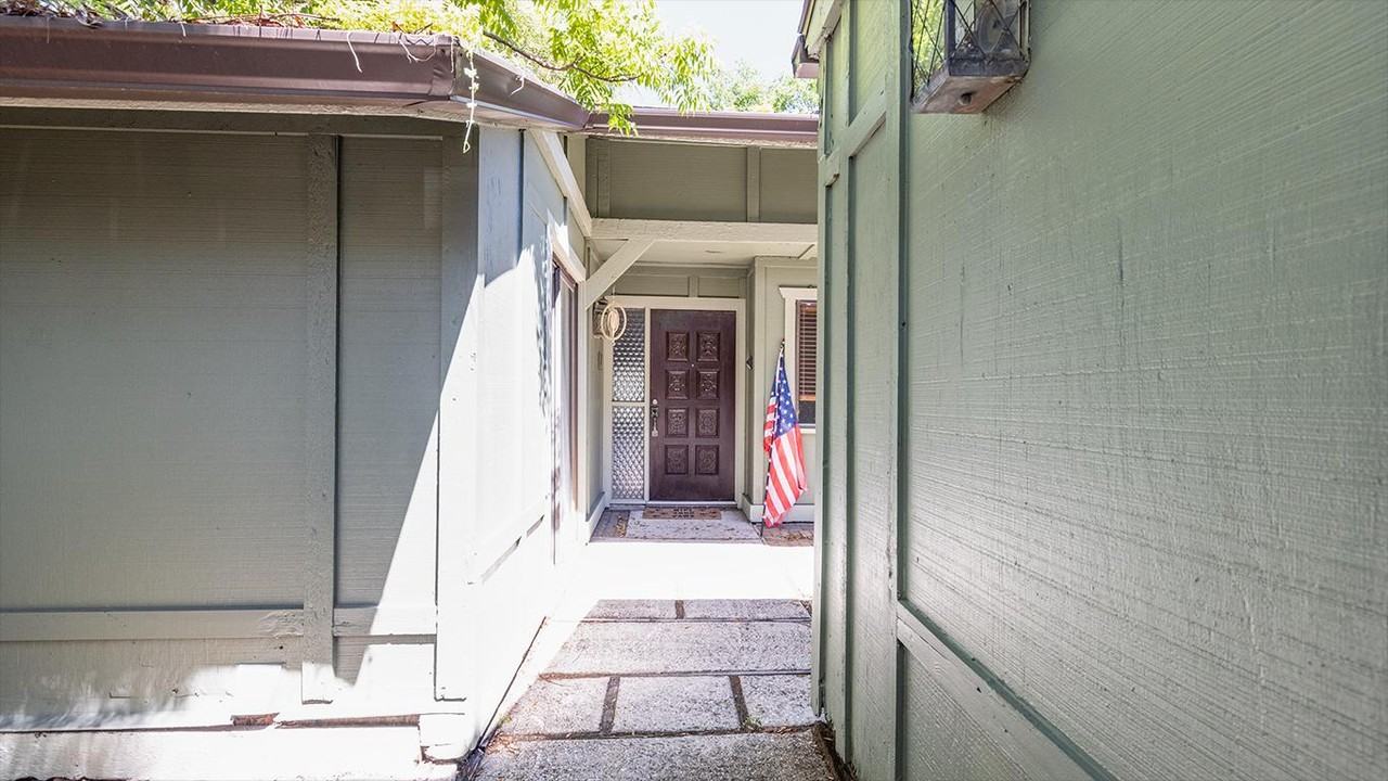 161 Pine Cone Trl - Photo 4 of 11