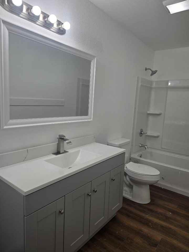 423 N Lane St - Photo 7 of 10