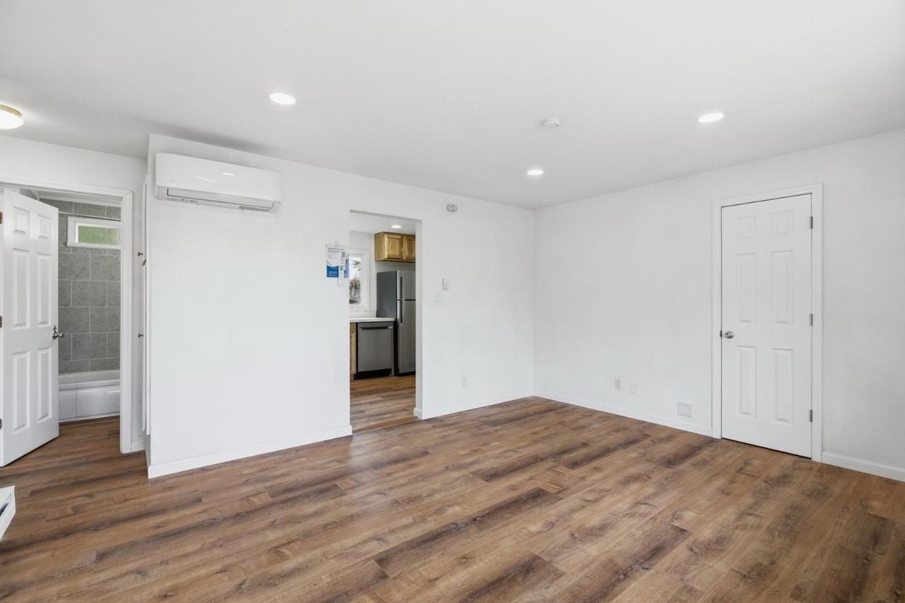 3416 S Thompson Ave - Photo 7 of 20