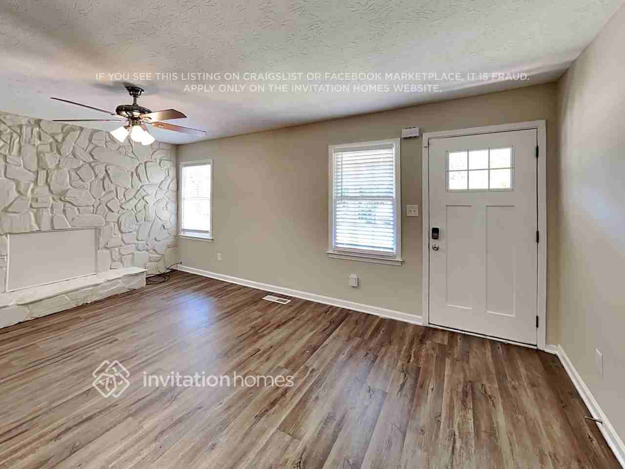 8594 Autumn Leaf Dr - Photo 3 of 18