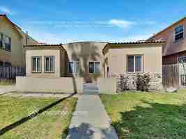 featured image of 2627 S Dunsmuir Ave