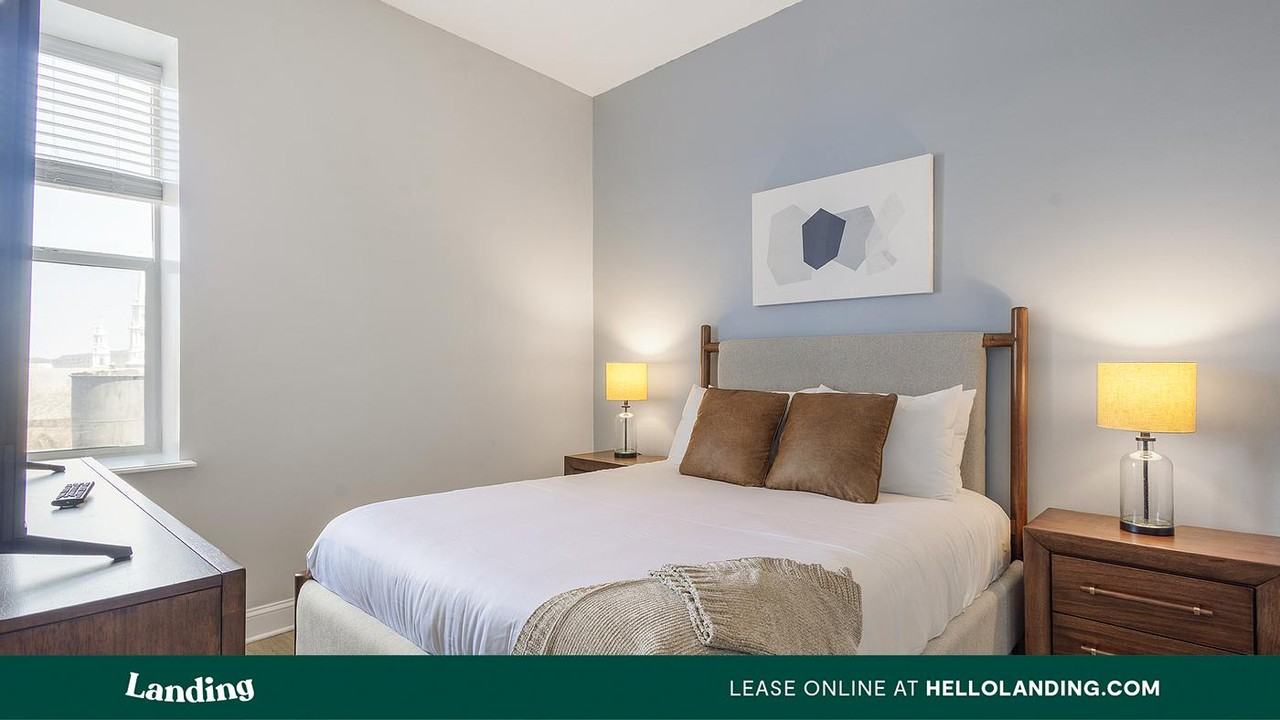 152 Temple Street - Photo 4 of 41