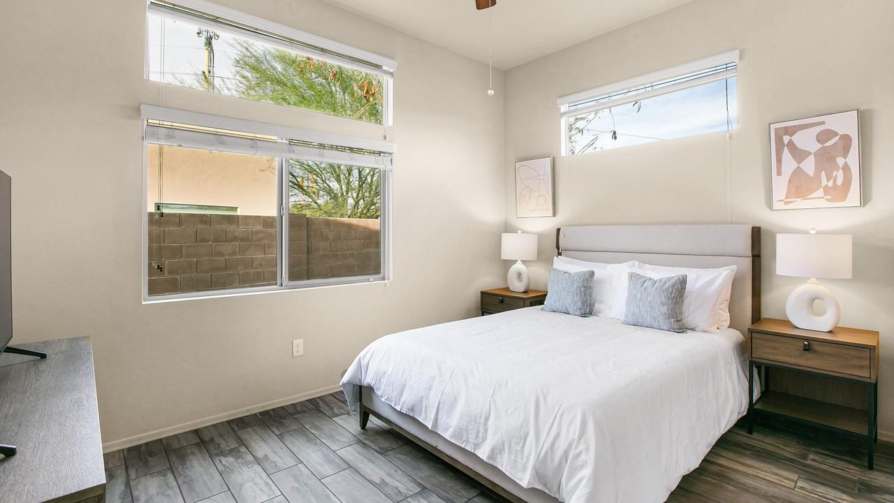 853 New Jersey Ave SE - Photo 5 of 50