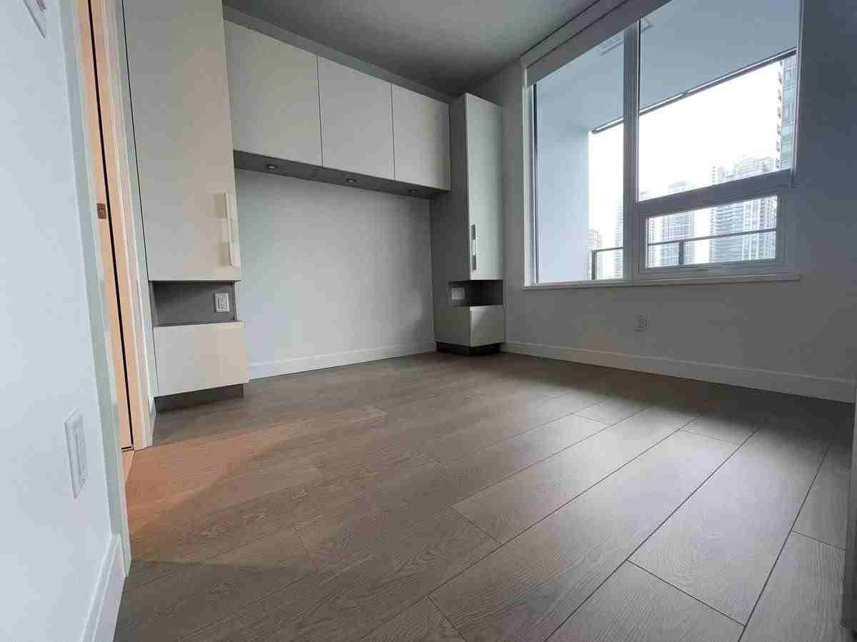 6500 Telford Avenue - Photo 6 of 10