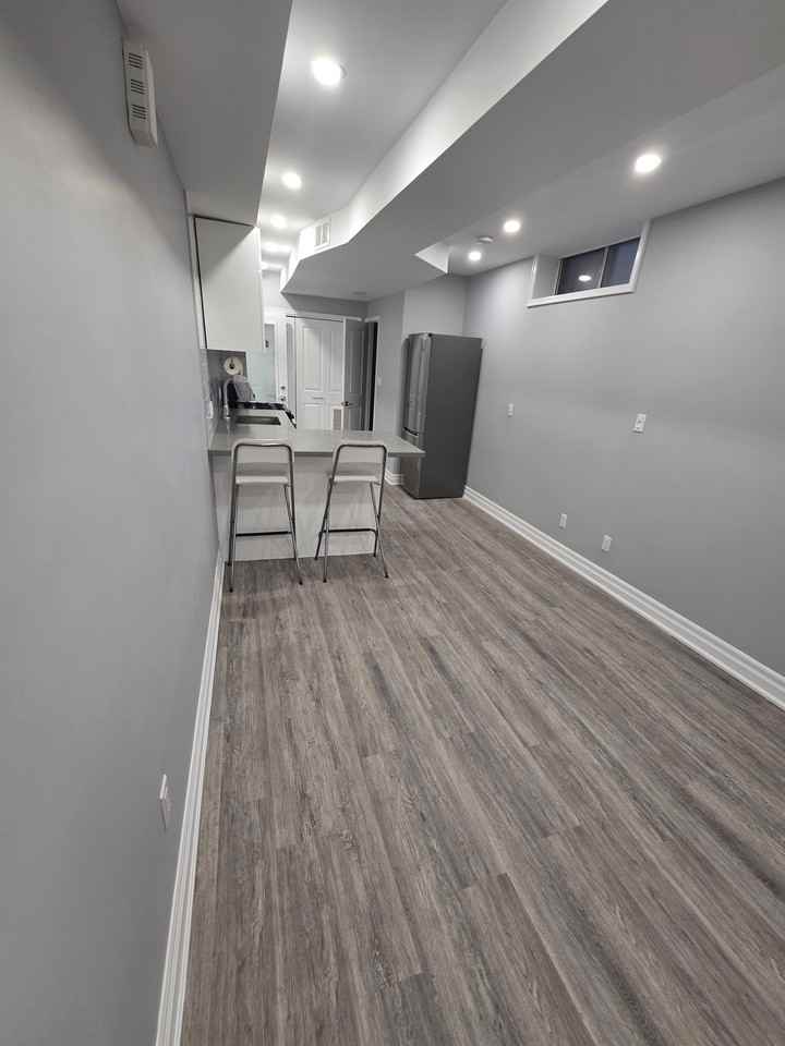 858 College Street #D - Photo 2 of 5