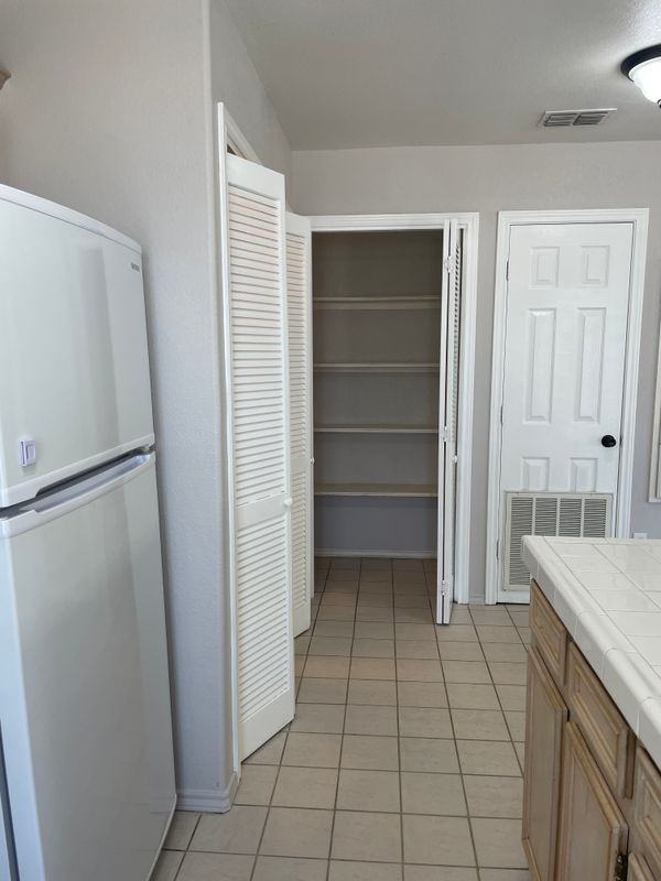 108 E Jupiter Ln ##1 - Photo 6 of 16