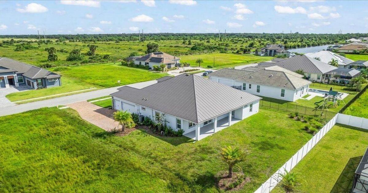 5089 Realm Run - Photo 5 of 48