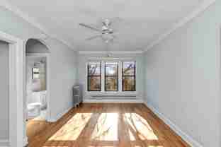 4614 N Paulina St - Photo 1 of 1