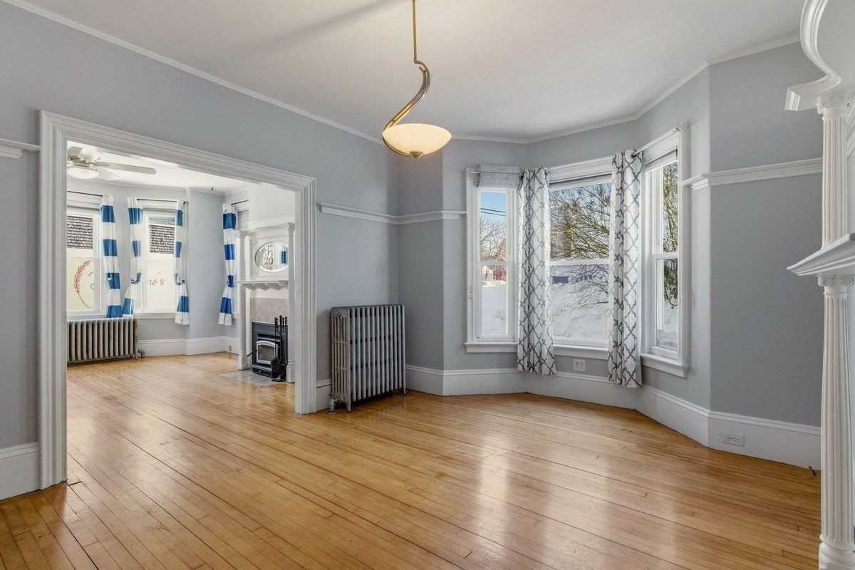 514 Middle St ##1 - Photo 5 of 32