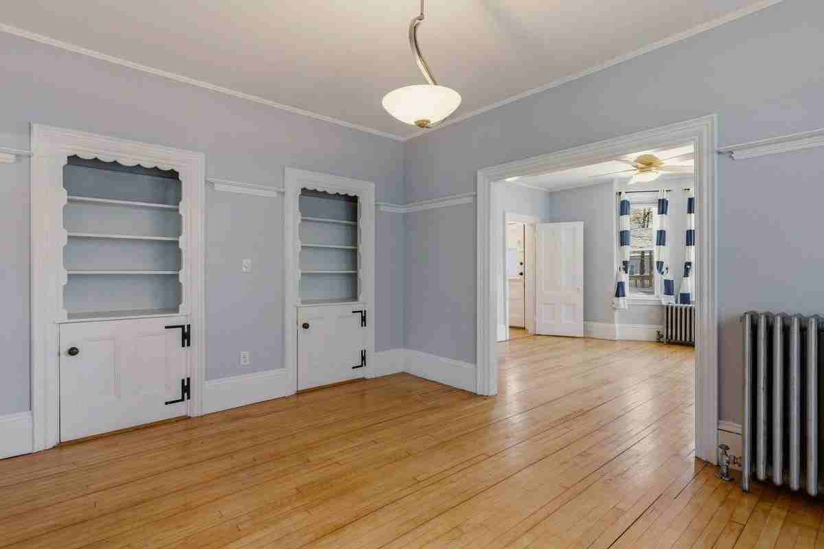 514 Middle St ##1 - Photo 6 of 32