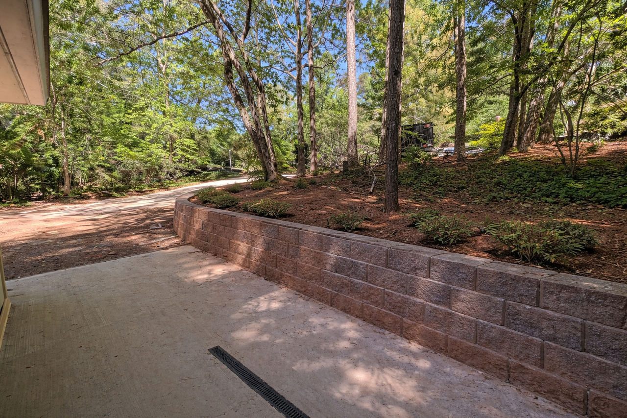 3348 Mountain Hollow Dr #3348A - Photo 3 of 15