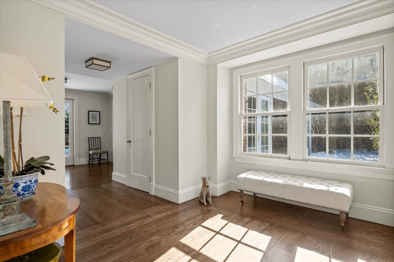 94 Osborne Ln - Photo 3 of 30