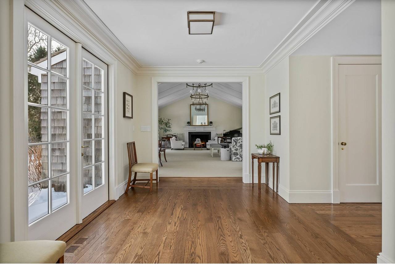 94 Osborne Ln - Photo 4 of 30