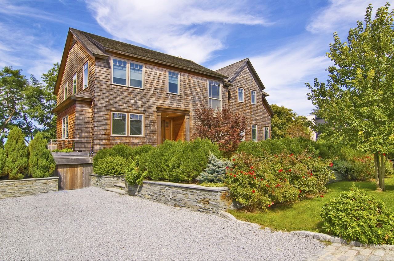 4 Long Point Rd - Photo 2 of 23