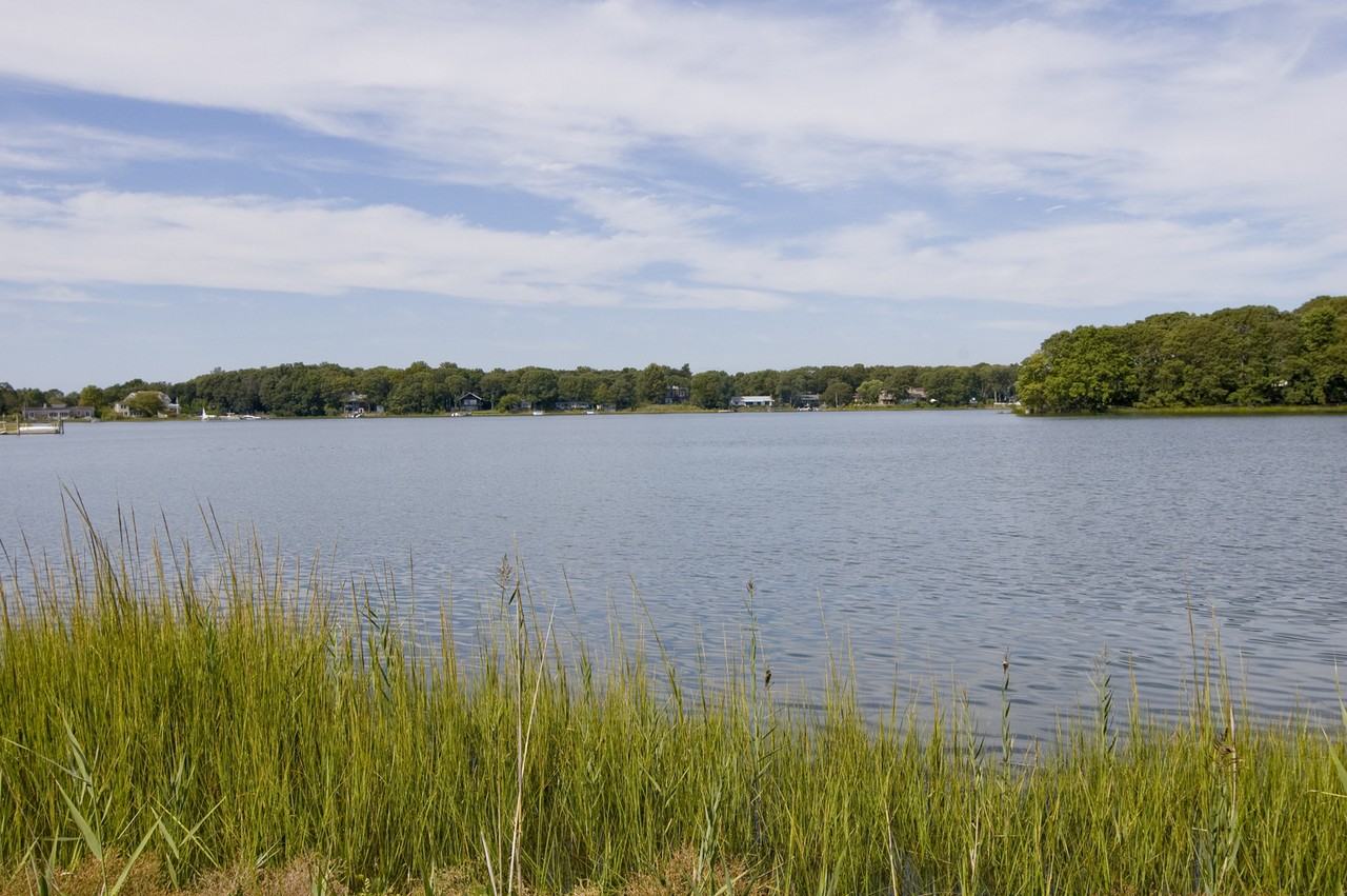 4 Long Point Rd - Photo 3 of 23