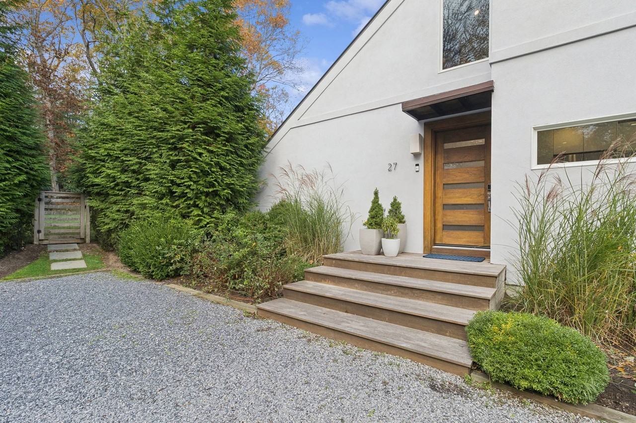 27 Landfall Rd - Photo 4 of 30