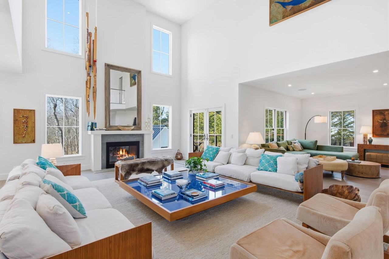 9 Kings Ln - Photo 4 of 30