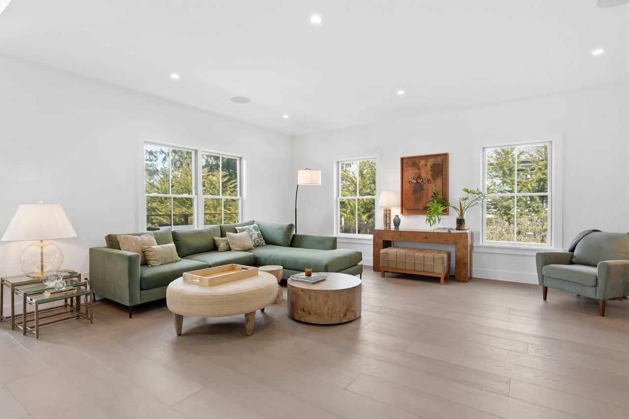 9 Kings Ln - Photo 7 of 30