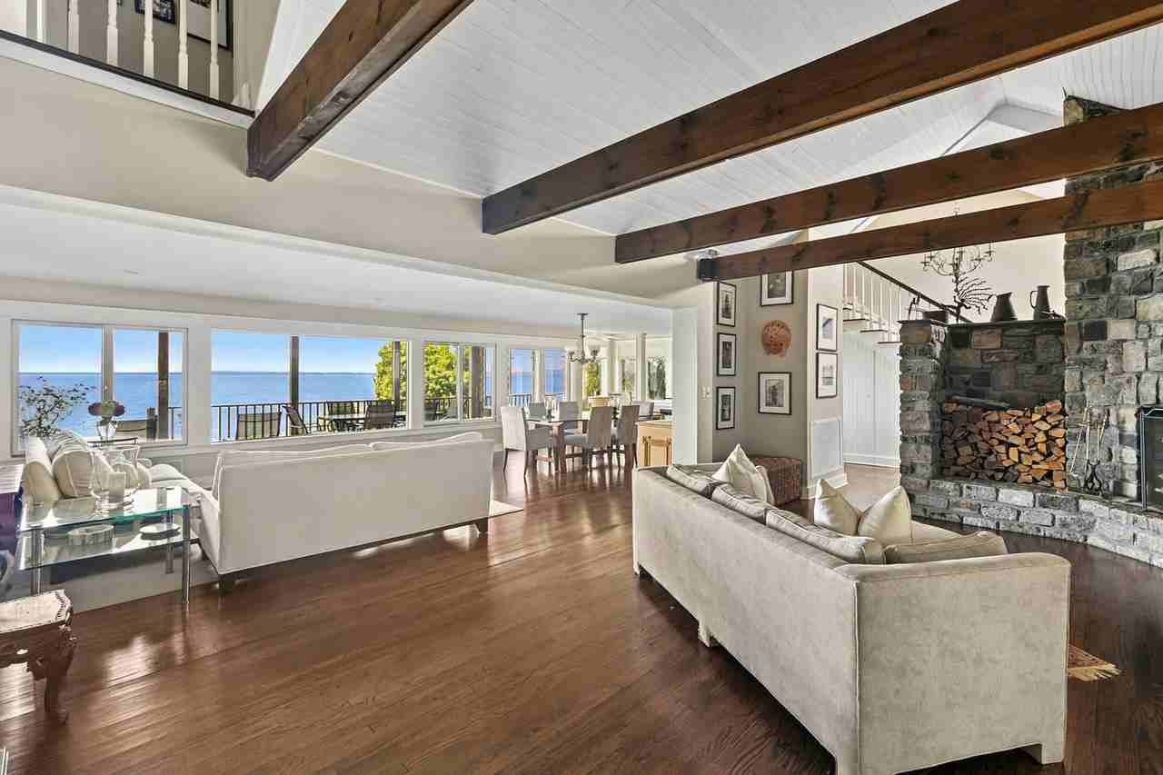 29 Bittersweet Ln - Photo 7 of 20