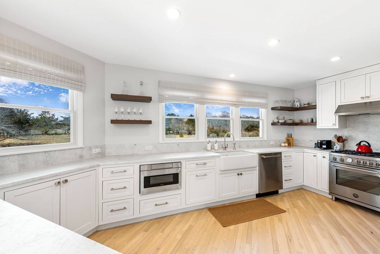 PONY RAMBLE - Photo 6 of 25