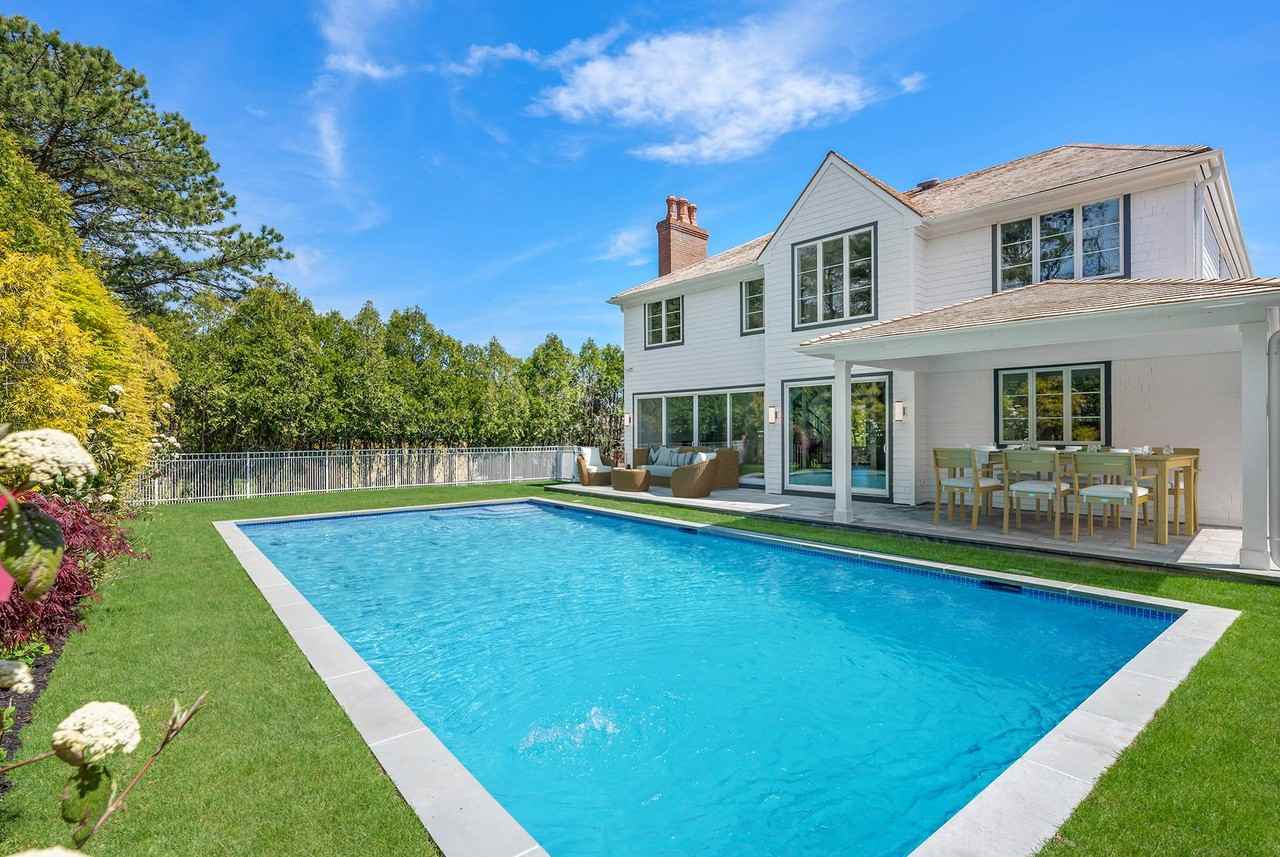 63 Middle Pond Rd - Photo 2 of 30