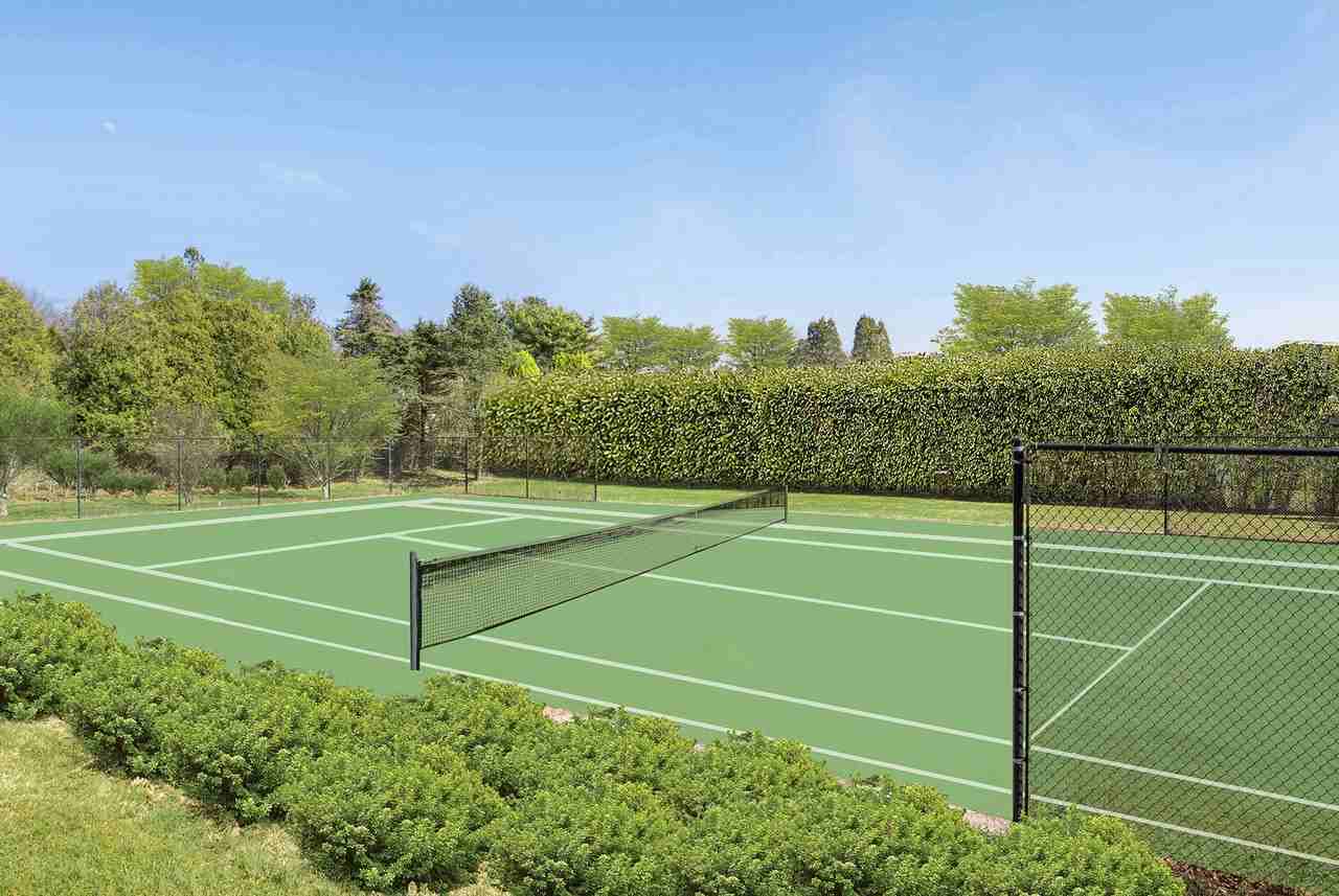 33 Apaquogue Rd - Photo 4 of 9