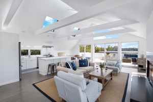 featured image of 5 Marlin Dr