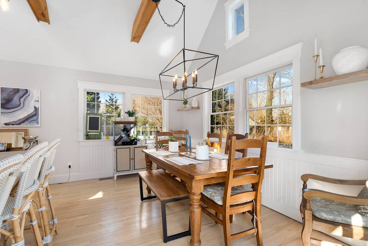 61 Long Beach Ln - Photo 5 of 15