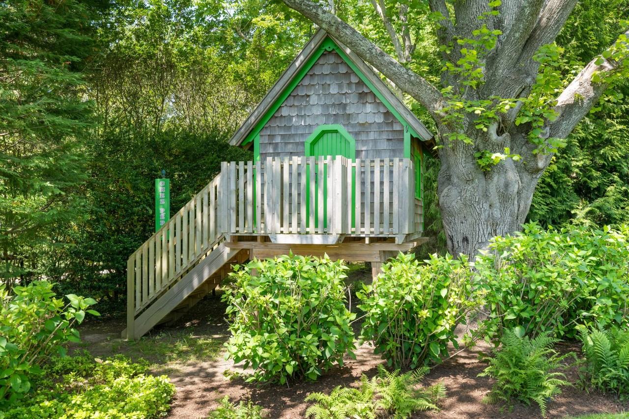 182 Church Ln - Photo 7 of 30