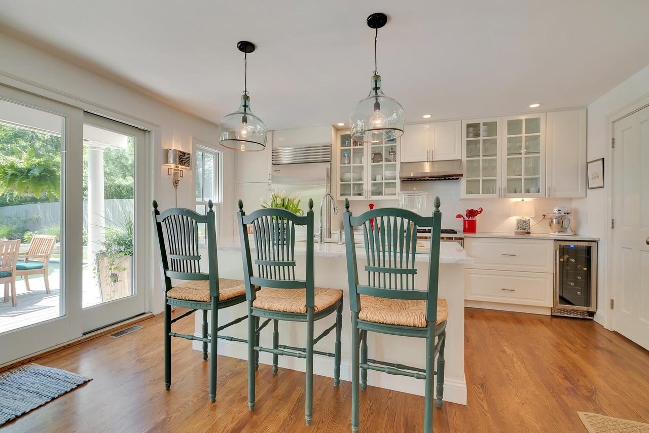 2863 Montauk Hwy - Photo 5 of 30