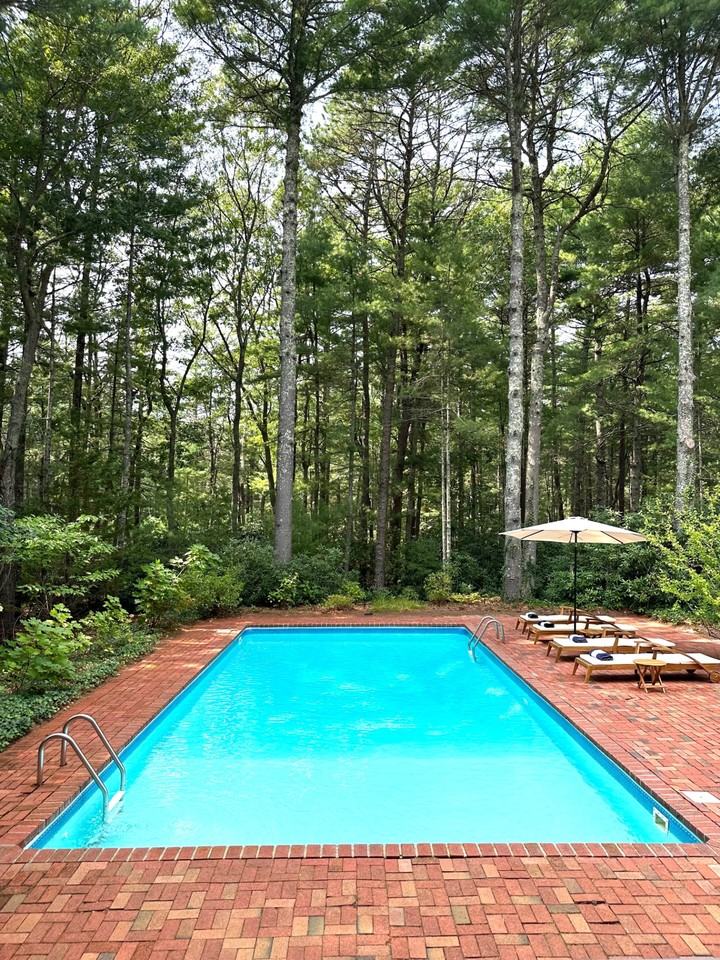 33 Oak Hill Ln - Photo 2 of 19