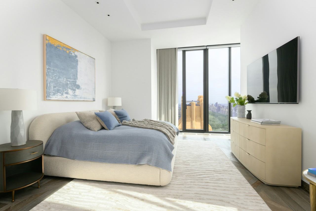 111 W 57th St #37 - Photo 5 of 10