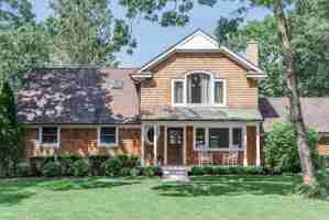 featured image of 4 Landing Ln