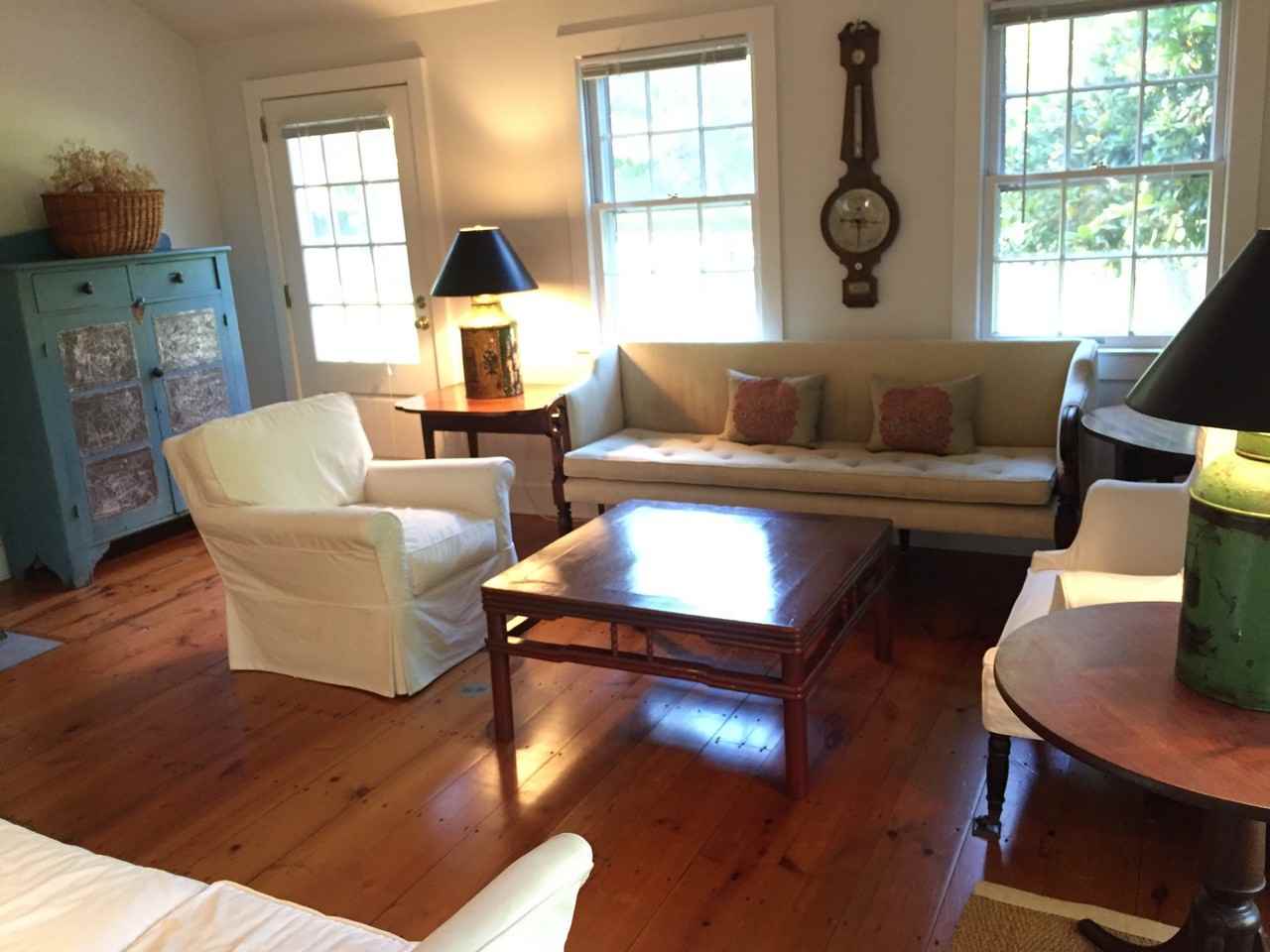 SEELY LANE - Photo 3 of 14