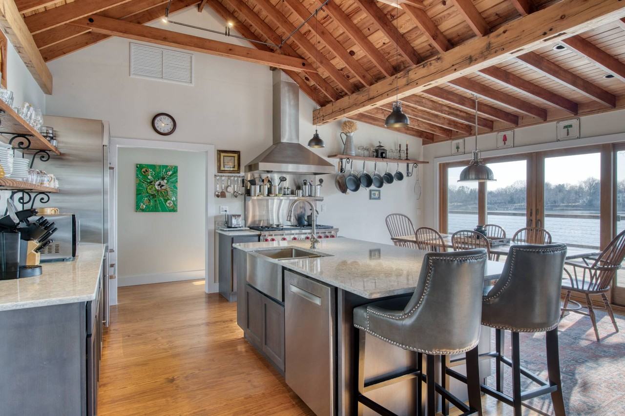 24 S Midway Rd - Photo 6 of 30