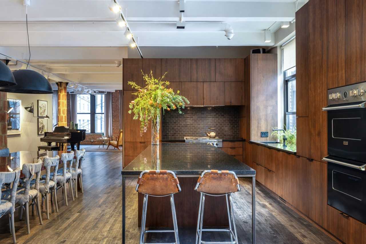 8 W 19th St #7thFL - Photo 6 of 16