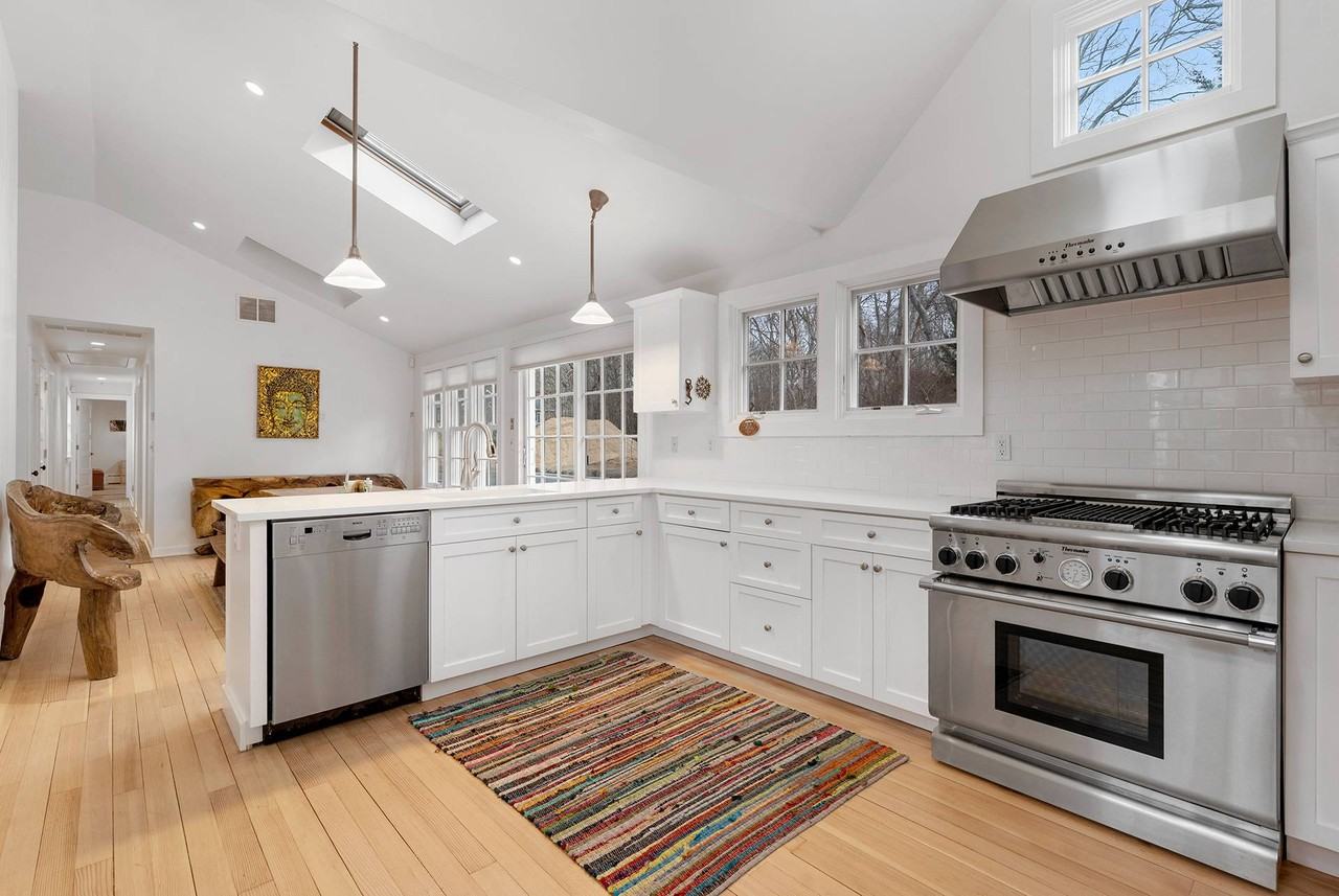 30 Sagg Rd - Photo 3 of 13