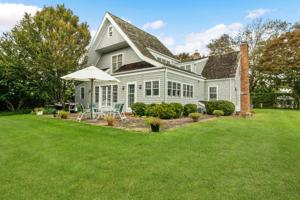 featured image of 64 S Hill St