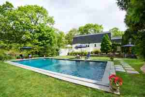 featured image of 27 Diane Dr