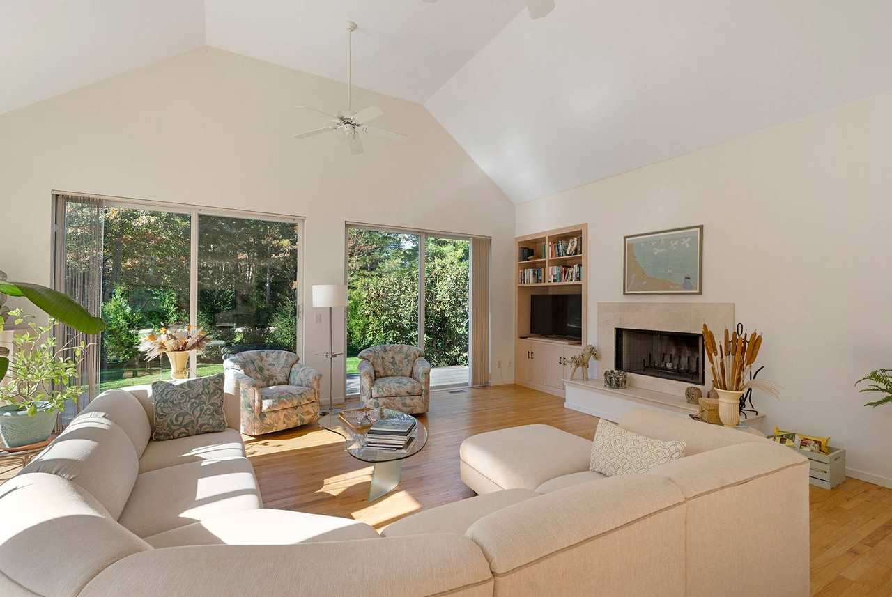 45 Huckleberry Ln - Photo 6 of 22