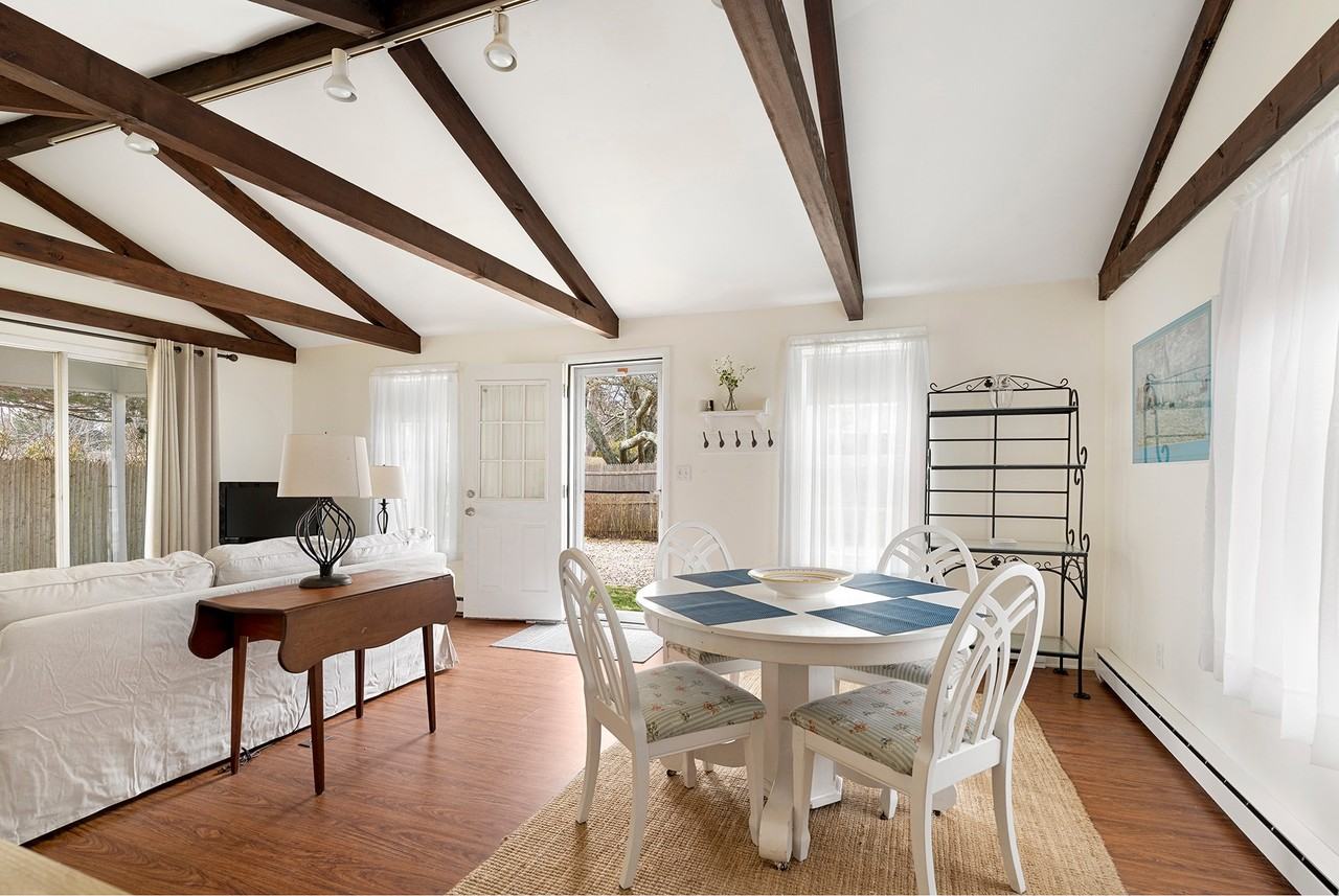 34A Sag Harbor Tpke - Photo 5 of 13