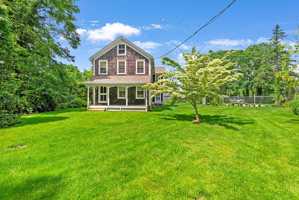 featured image of 1476 Scuttlehole Rd