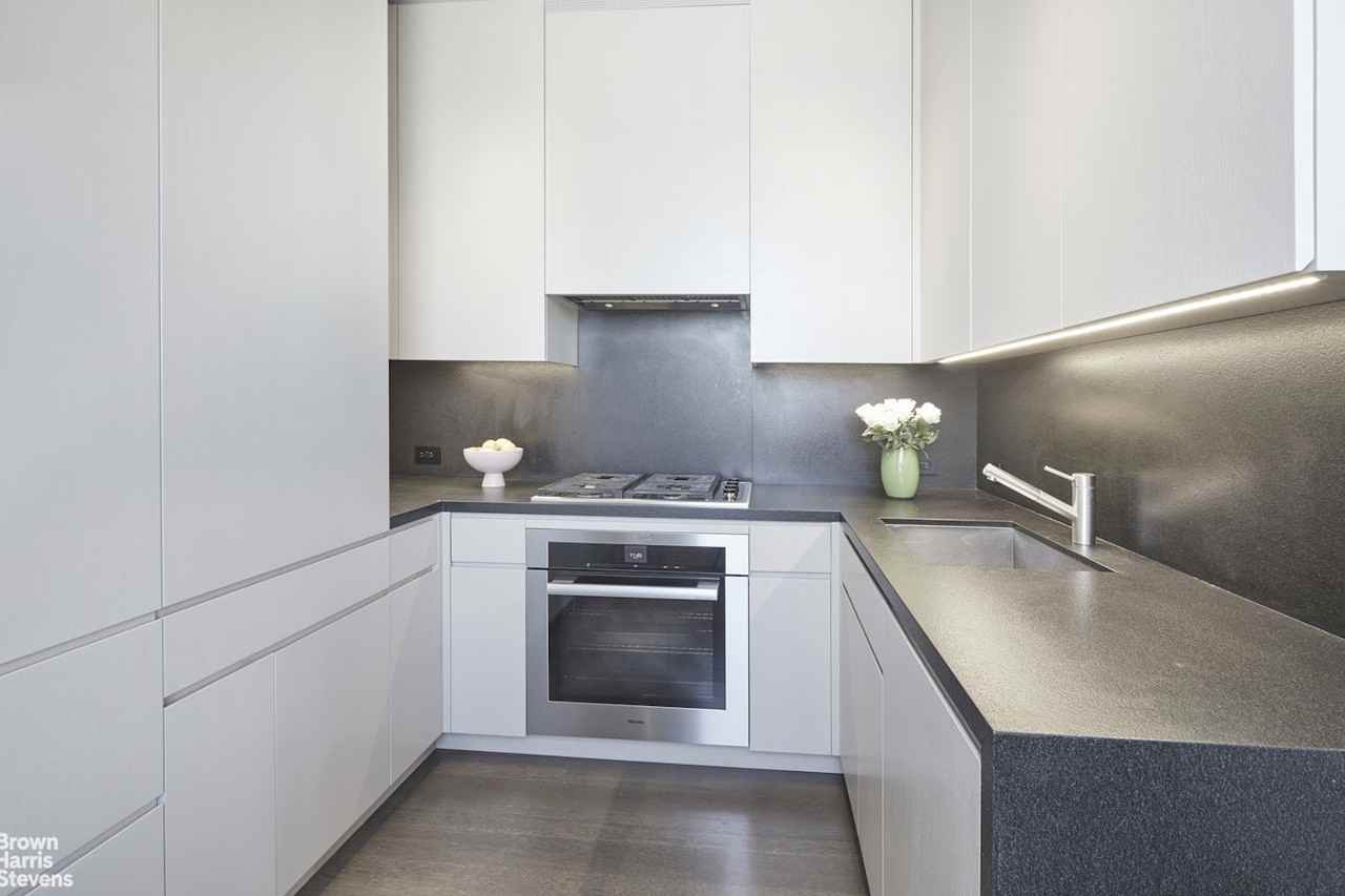 181 E 65th St #23B - Photo 5 of 11