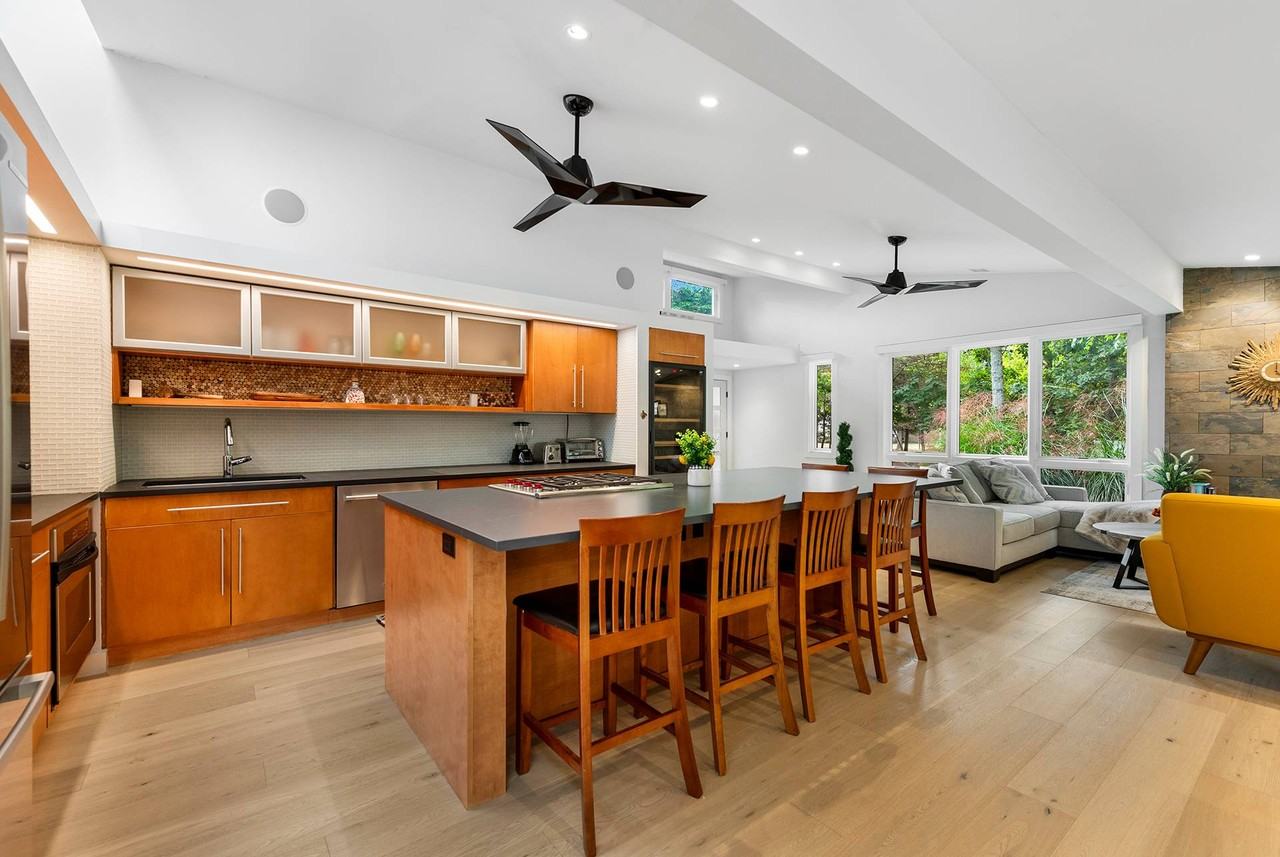 161 Norfolk Dr - Photo 4 of 20