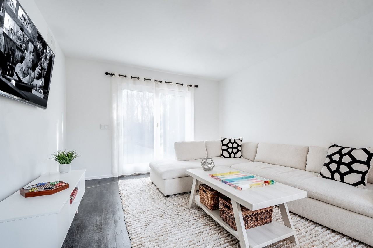 130 Town Ln - Photo 3 of 12