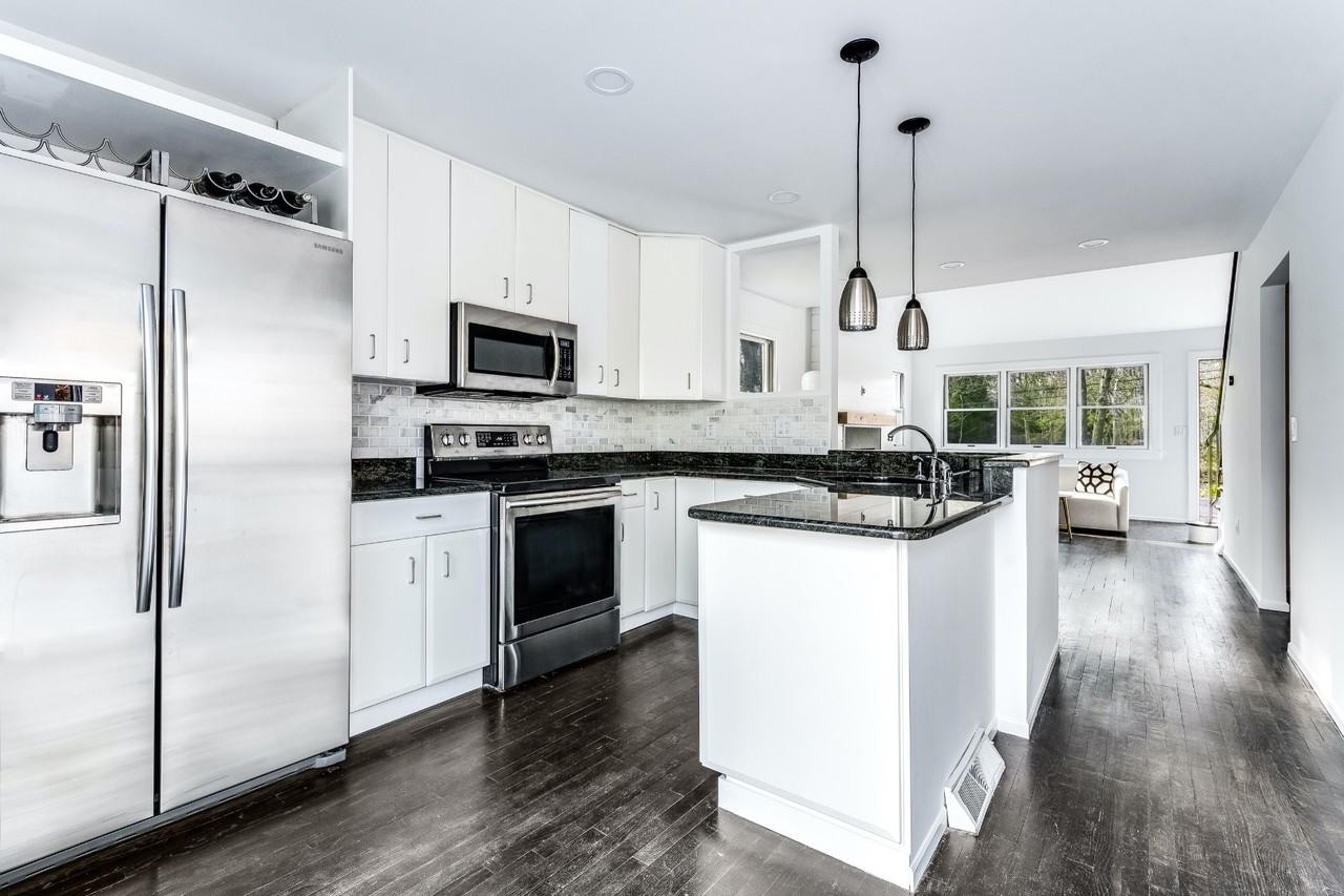 130 Town Ln - Photo 4 of 12