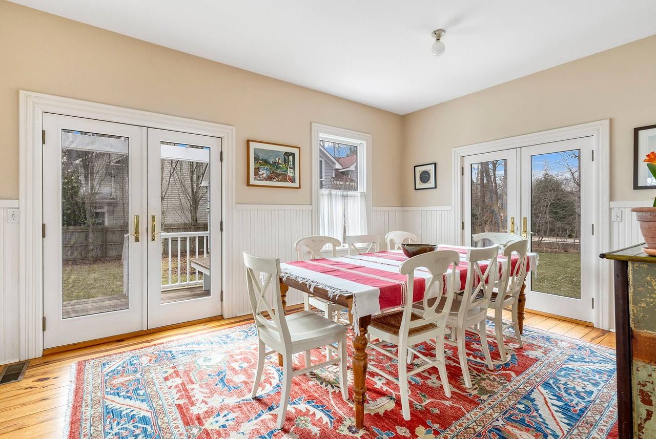 150 King St - Photo 5 of 22