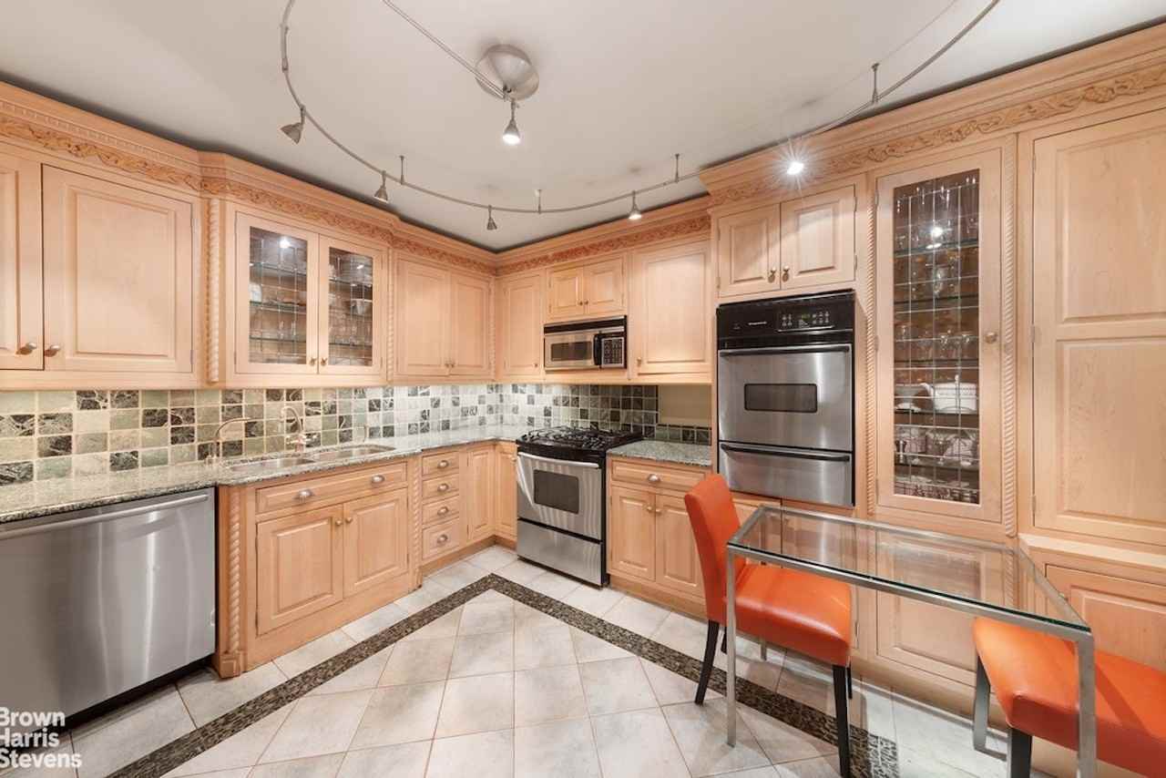 40 E 80th St #3A - Photo 5 of 10